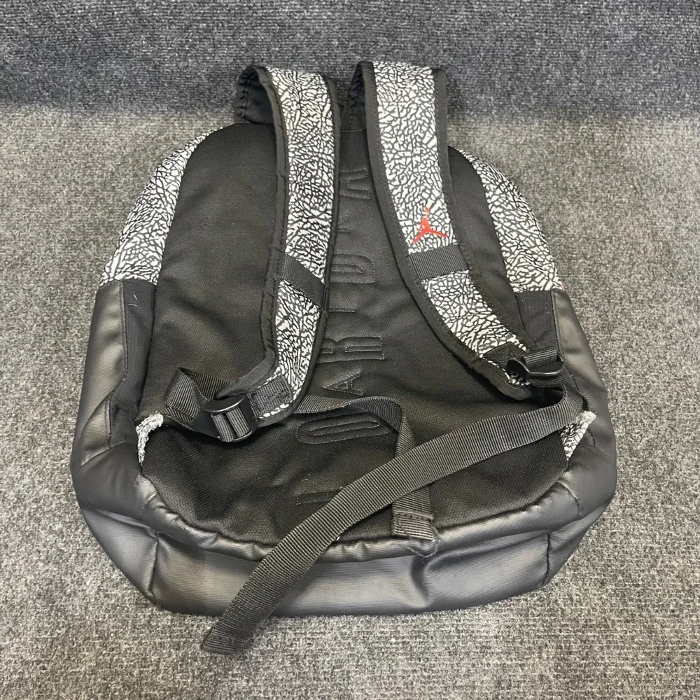 Nike Air Jordan 0670-G3A Black Elephant Print Jumpman Sport Essential Backpack